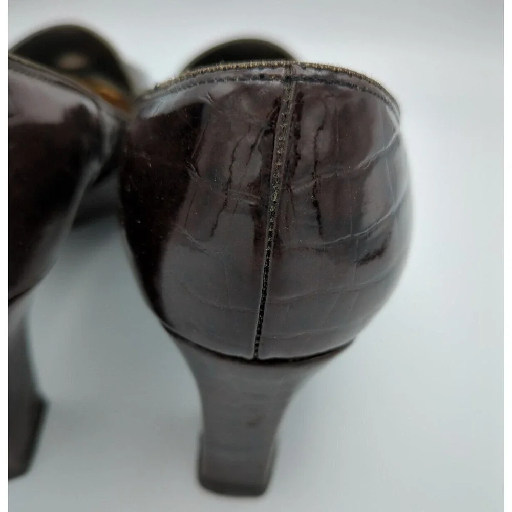 Vtg Town And Country Faux Alligator Block Heeled Pumps Womens 8 AA Brown Leather